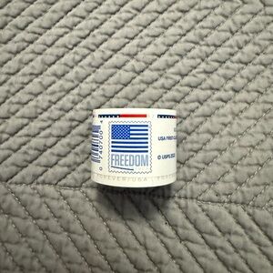 Coil of 100 USPS Forever Stamps Freedom US Flags 2023 MNH USA Postage Roll